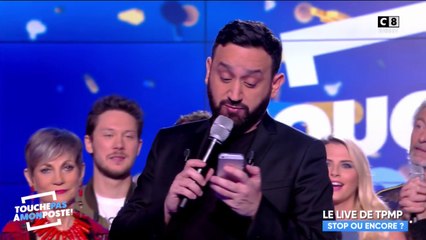 Cyril Hanouna reçoit un SMS d'Enora Malagré, il le dévoile en direct !