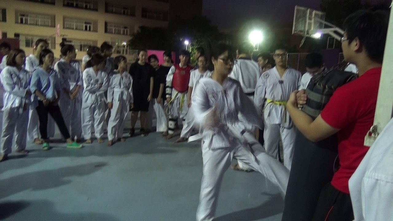 CLB Taekwondo ĐH Thăng Long thứ 5 23-6-2016 sinh nhật 7 tuổi của clb 00019