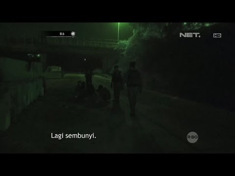 Mencoba Kabur, Tim Jaguar Gerebek Tempat Persembunyian Pelaku Tawuran - 86