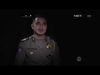 Petugas Mengatasi Tabrakan di Ruas Jalan Tol Cikampek - 86