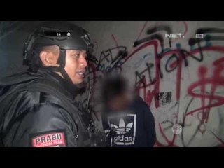 Diduga Akan Tawuran Anak Ini Tidak Sadarkan Diri Diperiksa Petugas - 86