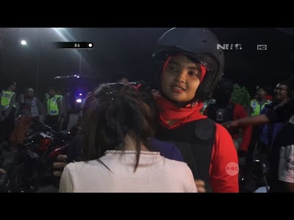 Wanita Ini Tidak Diakuin Pacarnya Ketika Ditanya Polisi - 86
