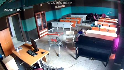 Üniversitede Doğalgaz Yangınının Çıkış Anı Kamerada