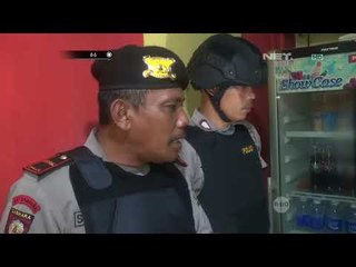 Berada di Tempat Gelap Dua Pemuda Ini Mencurigakan - 86