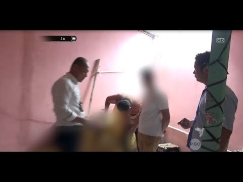Polda Lampung Gerebek Pabrik Pembuat Ribuan Botol Miras Palsu - 86
