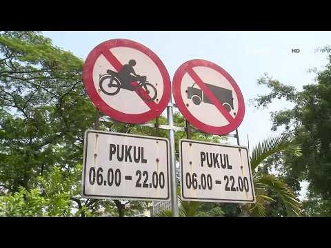 Lucunya Pelanggar Lalu Lintas Ini Minta Bripda Andre Untuk Memperbesar Rambu Lalu Lintas - 86