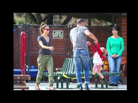 Entertainment News - Kebersamaan Jessica A dengan keluarga