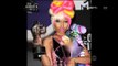 Nicki Minaj kembali menggunakan wig unik