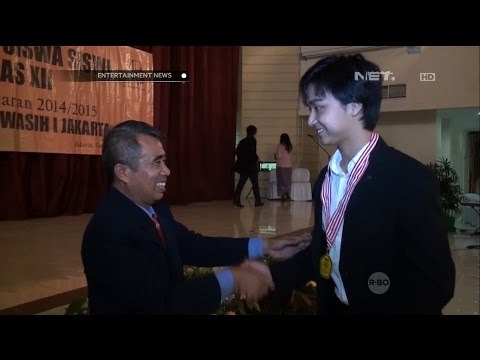 Lulus SMA, Leon Dozan Hadiri Acara Pelepasan Sekolah
