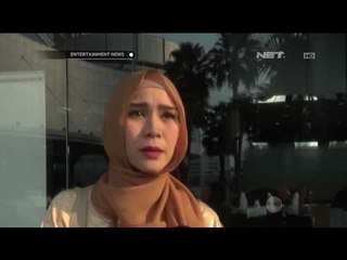 Descargar video: Zaskia Adya Mecca Kerepotan Saat Anaknya Sakit