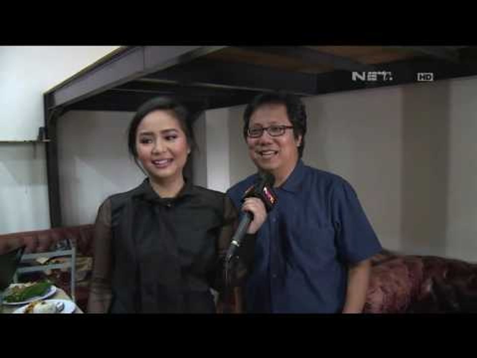 Keseruan Pemotretan Gita Gutawa dan Erwin Gutawa