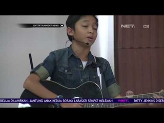 Penampilan Pertama Kiesha Alvaro dengan Bermain Gitar