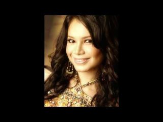 Entertainment News - Rosa dirawat di singapura