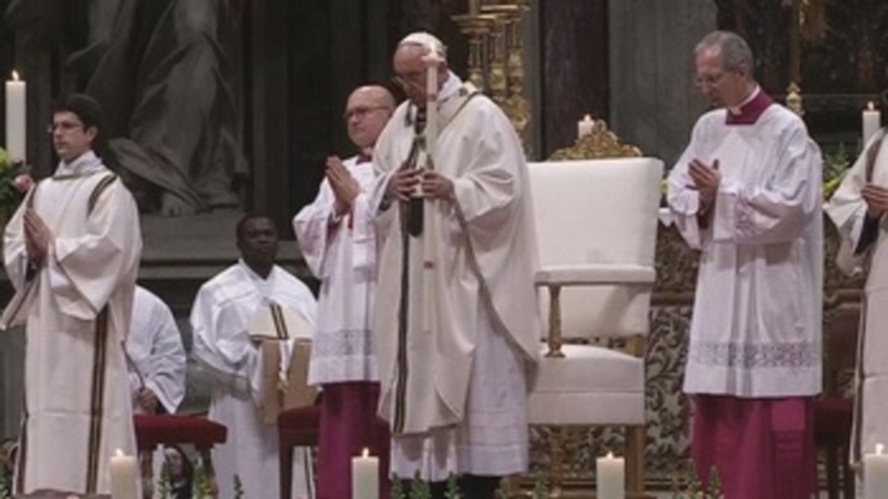 El papa dice que usar a Dios para justificar matanzas es una gran "blasfemia"