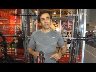 Jeremy Thomas melakukan olahraga Gym