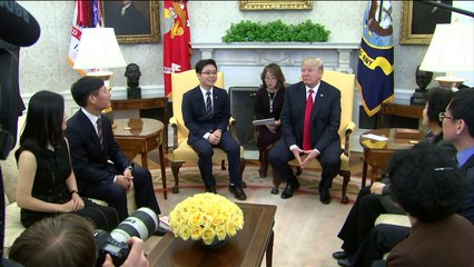 Trump recibe a desertores norcoreanos en la Casa Blanca