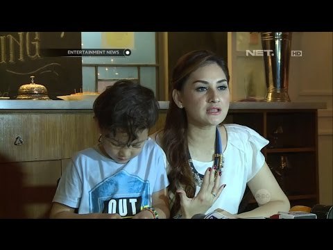 Mona Ratuliu Selektif Dalam Memilih Mainan Anak-anak