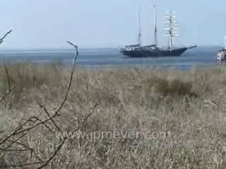 Download Video: Galapagos Islands travel: Lava path