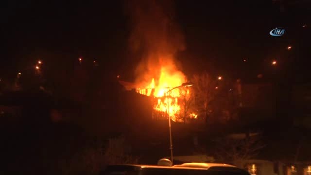 Safranbolu'da 150 Yıllık 2 Tarihi Konak Alevlere Böyle Teslim Oldu