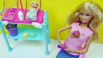 باربي و أميرات ديزني في رمضان - مباركة البيبي باربي حامل جزء 3 Barbie Dinner time