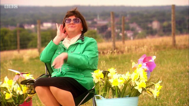 Gigglebiz Gail Force reporting today could be the hottest day of the year