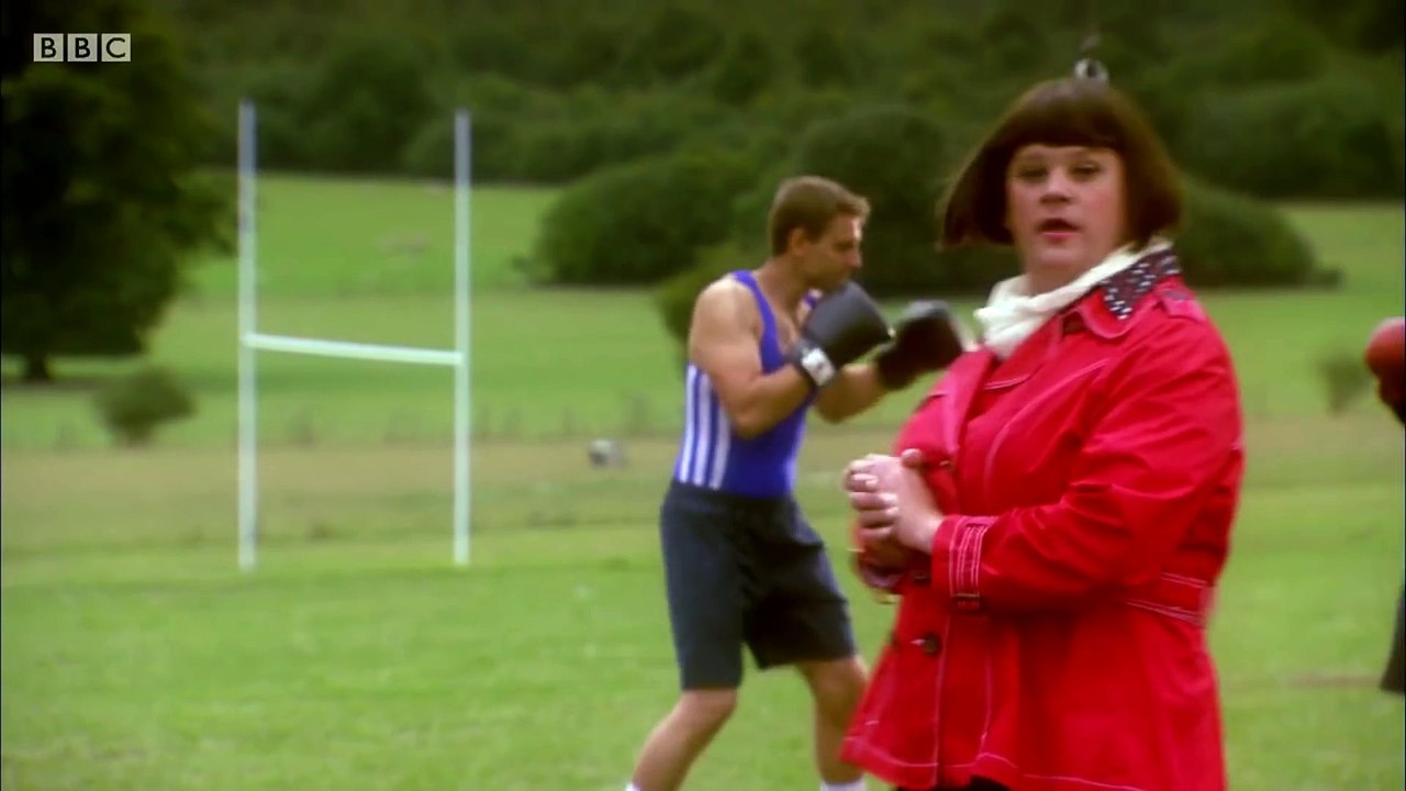 gigglebiz-gail-force-on-a-sport-field-with-some-boxes-video-dailymotion