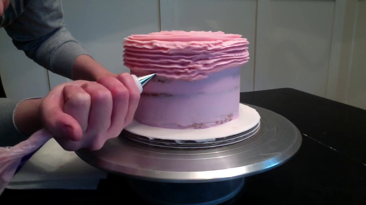 Buttercream Ruffle Tutorial