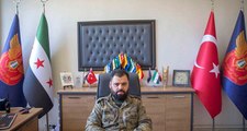 Suriye Polis Gücünün Odasında Osmanlı Tuğrası ve Türk Devletlerinin Bayrakları Var