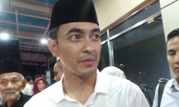Zumi Zola Muncul di Depan Umum Pasca-Jadi Tersangka KPK