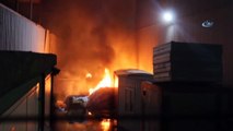 Geri dönüşüm fabrikası alev alev yandı   NT