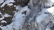 Susuz Şelalesi Dondu - Kars