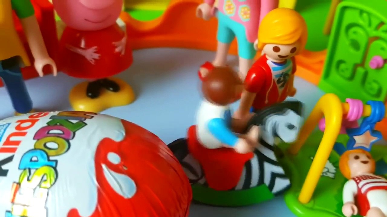 Rodzinka Playmobil - Swinka Peppa jajka niespodzianki w przedszkolu - zabawki bajki dla dzieci