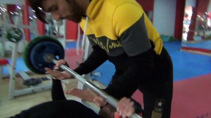 Trafik kazası sonrası sporla hayata bağlandı