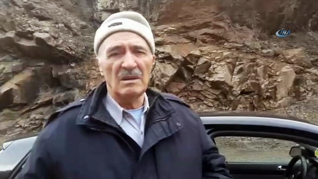 Artvin-Ardahan karayolunda heyelan