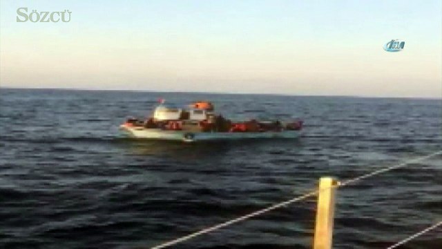 Makine arızası yapan teknedeki kaçaklar, Sahil Güvenlik ekiplerince kurtarıldı