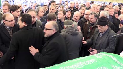 Davutoğlu cenaze törenine katıldı - AFYONKARAHİSAR
