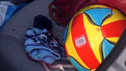 Otomobil traktöre böyle çarptı: 1'i ağır, 2 yaralı