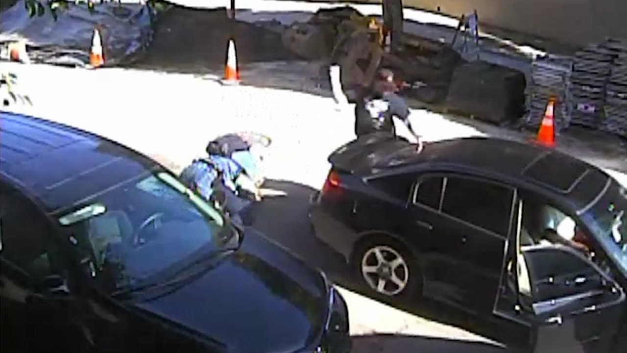 Horrific moment San Francisco police officer ru...