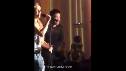 Shakira - Deja Vu ft. Prince Royce Live