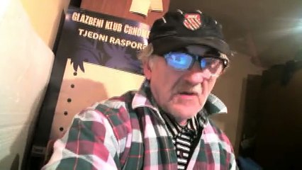 MAJA , PRIMI ME ZA JAJA!