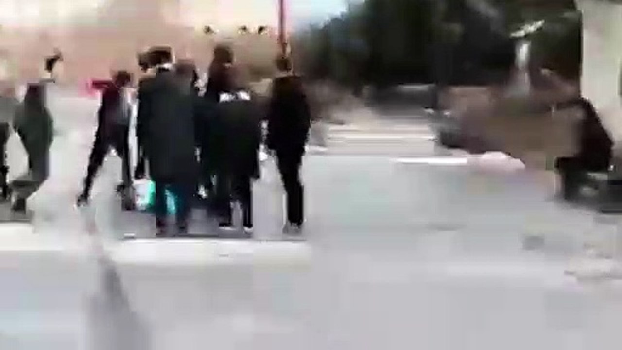 Detenidos seis agresores por esta paliza a un compañero de colegio .- Imágenes que pueden herir su sensibilidad