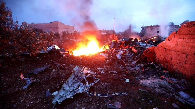 Rebeldes sirios derriban un avión ruso y matan al piloto