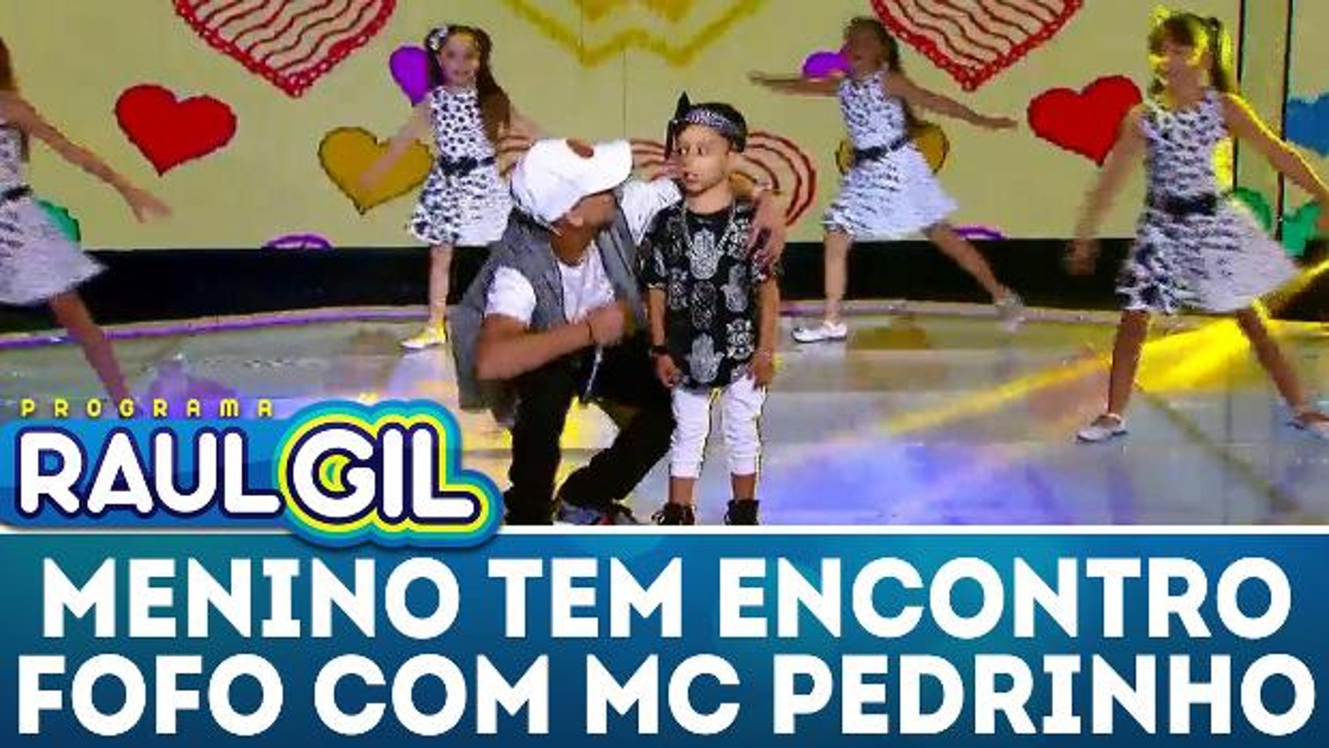 Programa Raul Gil - 03.02.2018- Menino tem encontro fofo com Mc Pedrinho