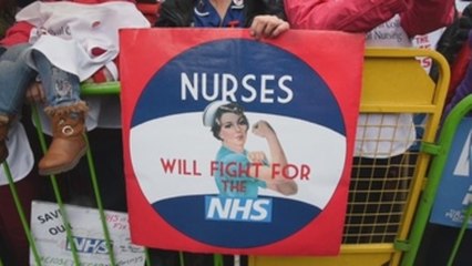 Marchan en Londres en defensa del NHS, el sistema público de salud