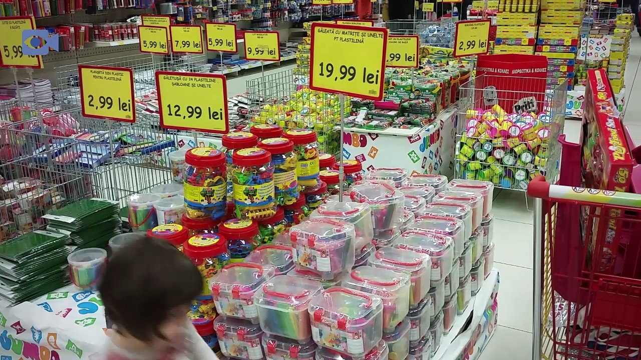 Baby Mizneh Shopping at the  Jumbo