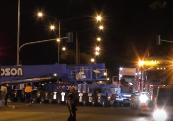 Melbourne Crowds Witness Arrival of Huge Generator Convoy