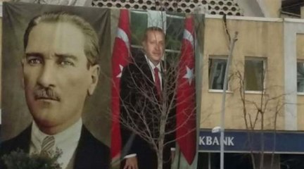 Bolu'da Cumhurbaşkanı Erdoğan'ın Posterini İndiren Şahıs, Gözaltına Alındı