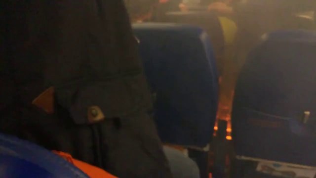 Quand un chargeur de téléphone prend feu dans un avion en plein atterrissage