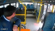Yolcuların gözü önünde halk otobüsündeki paraları çalan zanlı kamerada