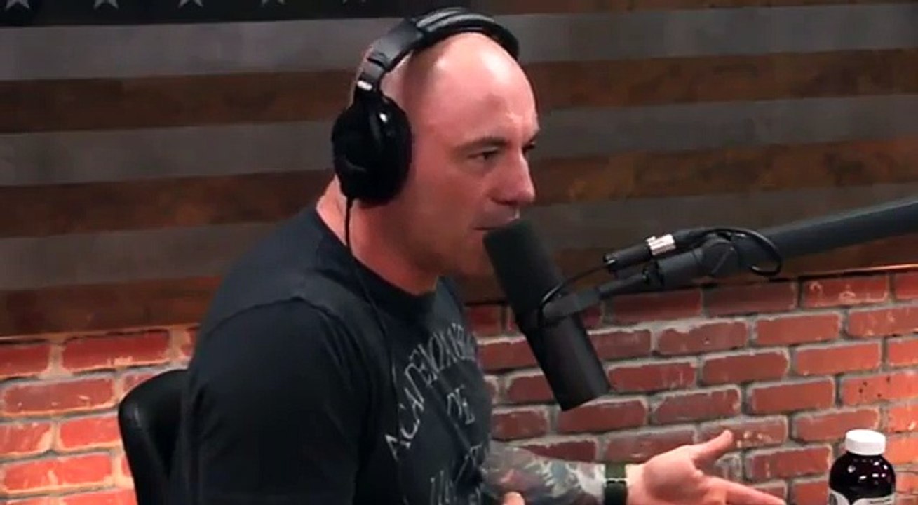 JOE ROGAN - "Star Wars: The Last Jedi" and "Black Mirror" | "It was like a Disney Star Wars Mo